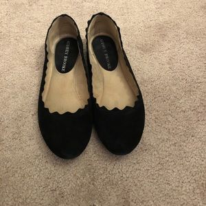 Size 6 Audrey Brooke black flats